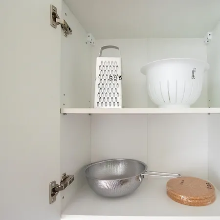 Raj Living - 4 Dachgeschosswohnung - 25 Min Zur Messe Dus Apartment *