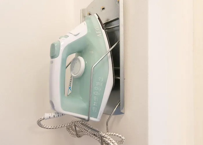 Tolstov - 4 Dachgeschosswohnung - 25 Min Zur Messe Dus