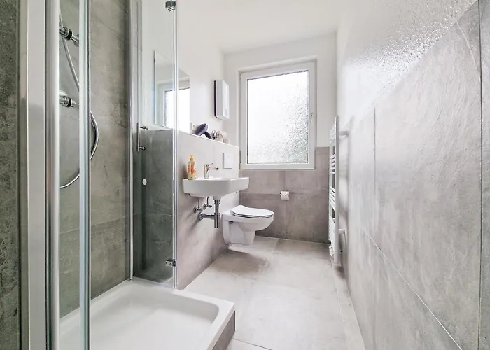 Tolstov - 4 Dachgeschosswohnung - 25 Min Zur Messe Dus アパート *